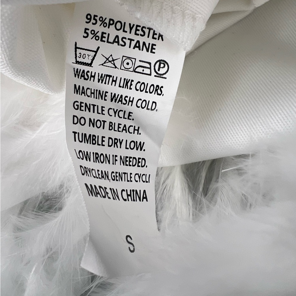 White Feathered Mini Skirt, Size: Small - Picture 4 of 6